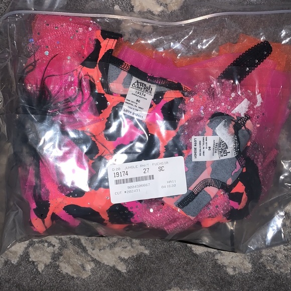 A Wish Come True Small Child Jazz Dance Costume. - Picture 3 of 5